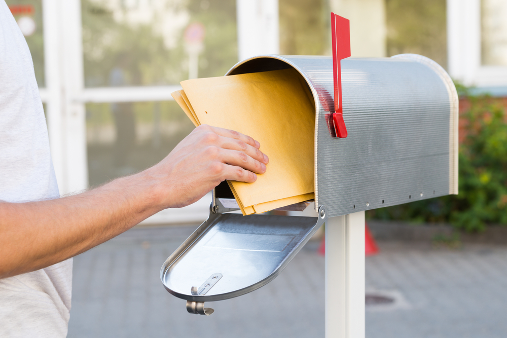 us mail box pkgs shutterstock_328329947